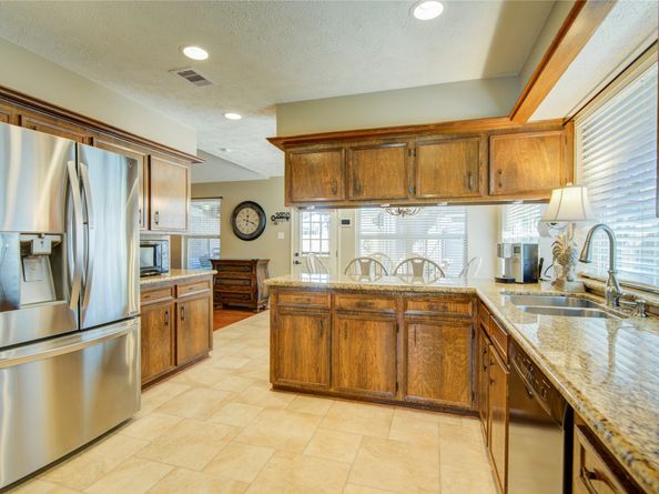 15838 Mesa Gardens Drive, Houston TX 77095