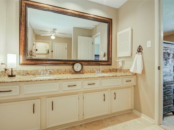 15838 Mesa Gardens Drive, Houston TX 77095