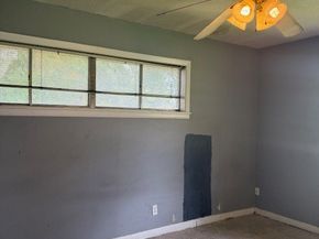 5510 Meadow Creek Lane, Houston TX 77017