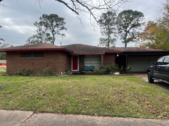 5510 Meadow Creek Lane, Houston TX 77017
