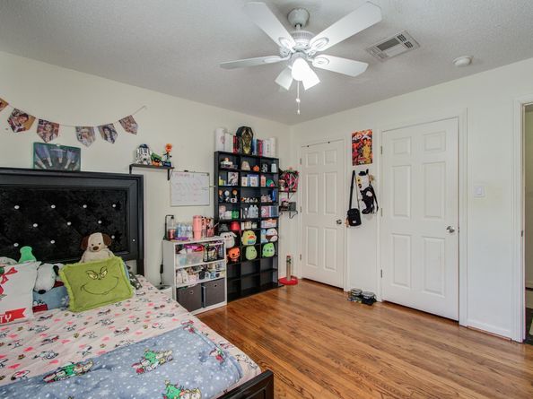 1421 Glenmore Forest Street, Houston TX 77055