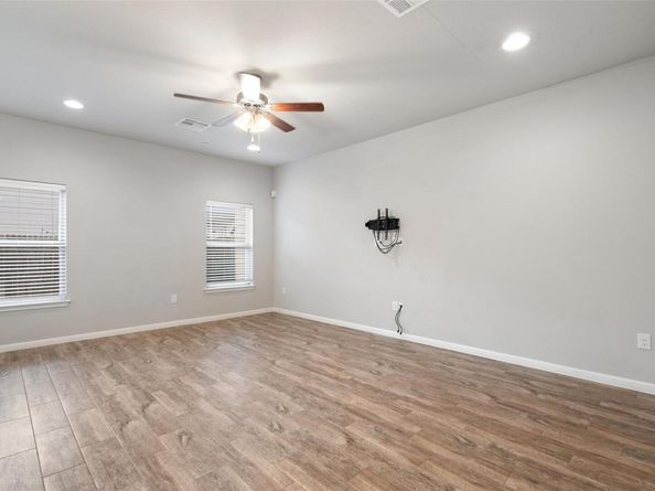 11808 Malamute RD 2102, Austin TX 78748