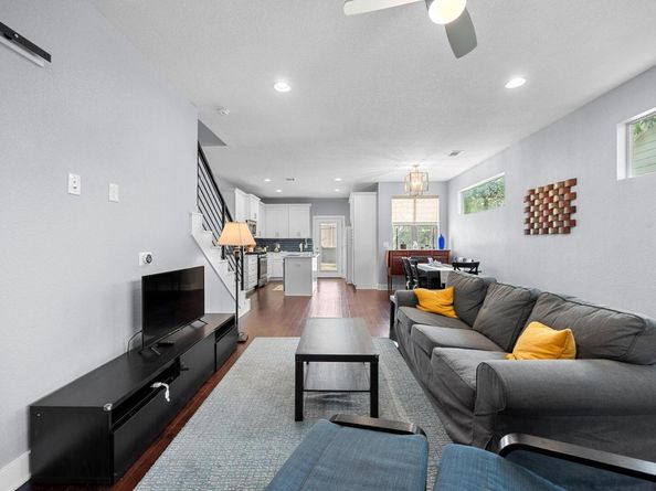 312 Delmar Ave B, Austin TX 78752