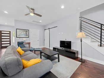 312 Delmar Ave