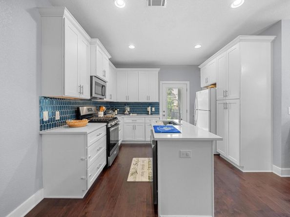 312 Delmar Ave B, Austin TX 78752