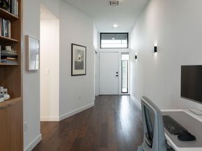 1322 E 12th ST 305, Austin TX 78702