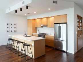 1322 E 12th ST 305, Austin TX 78702