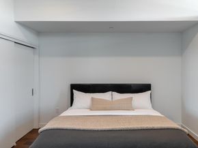 1322 E 12th ST 305, Austin TX 78702