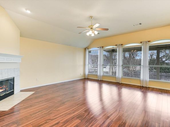 802 Sykes CT, Pflugerville TX 78660