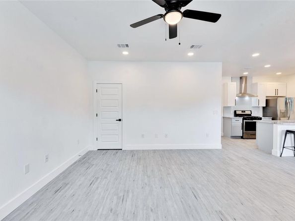 314 Saxon LN, Austin TX 78741