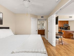 7685 Northcross DR 1006, Austin TX 78757