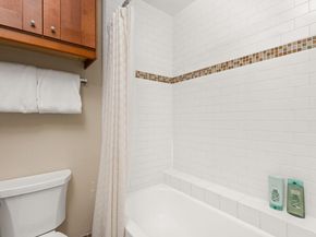 7685 Northcross DR 1006, Austin TX 78757