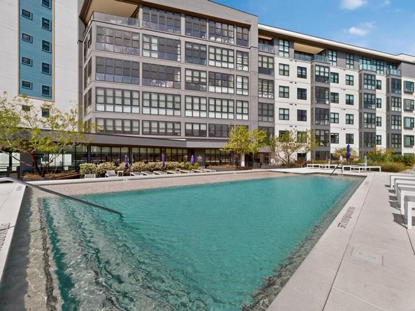 800 Embassy DR 205, Austin TX 78702