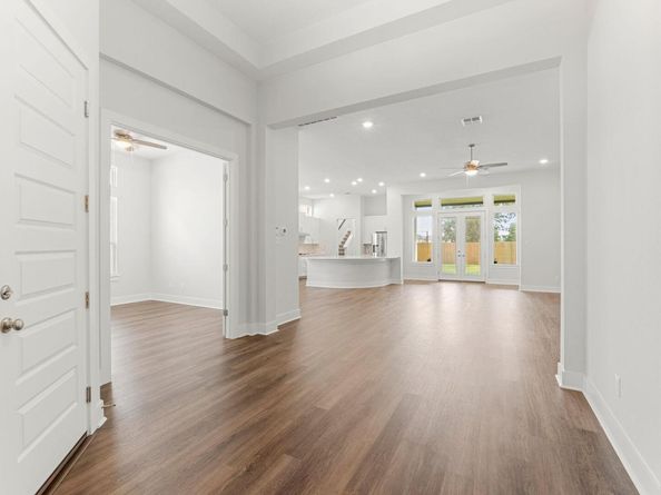 2216 Bellisa Vista DR, Leander TX 78641