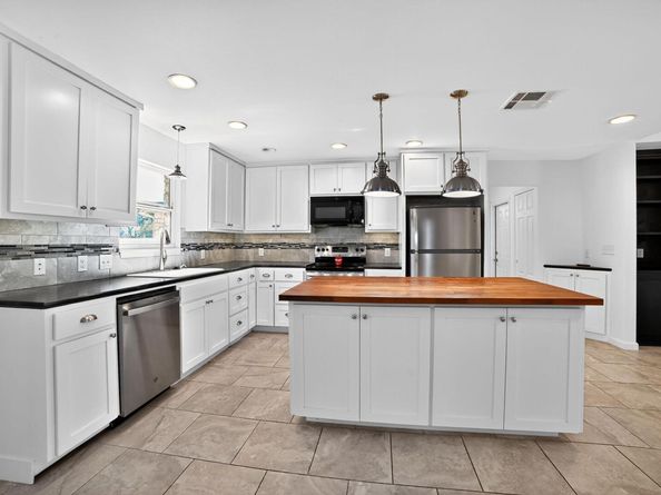 313 Starview DR, Georgetown TX 78628