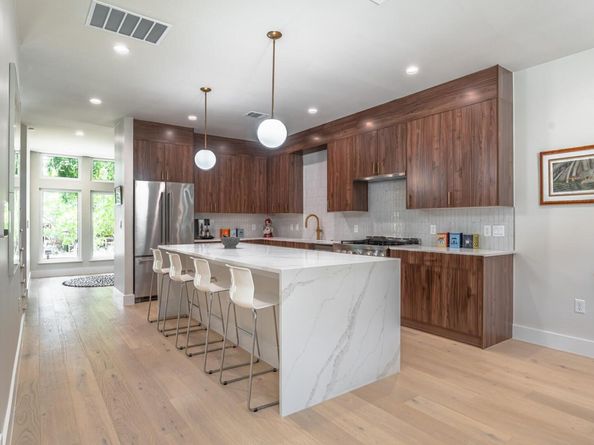 1405 Singleton Ave, Austin TX 78702