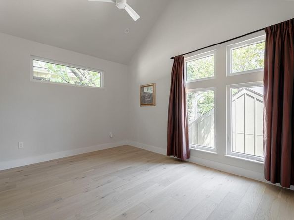1405 Singleton Ave, Austin TX 78702