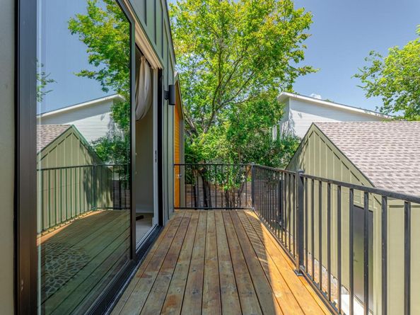 1405 Singleton Ave, Austin TX 78702
