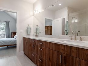 1405 Singleton Ave, Austin TX 78702