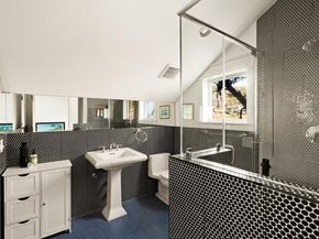 703 E Live Oak ST, Austin TX 78704