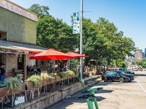 703 E Live Oak ST, Austin TX 78704