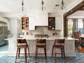 703 E Live Oak ST, Austin TX 78704