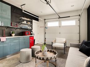 703 E Live Oak ST, Austin TX 78704