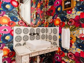 703 E Live Oak ST, Austin TX 78704