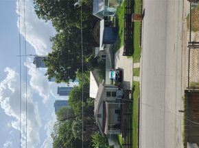 85 W Navasota ST, Austin TX 78702