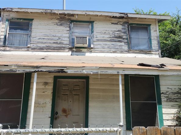 85 W Navasota ST, Austin TX 78702