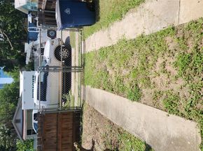 85 W Navasota ST, Austin TX 78702