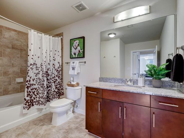 360 Nueces ST 1116, Austin TX 78701