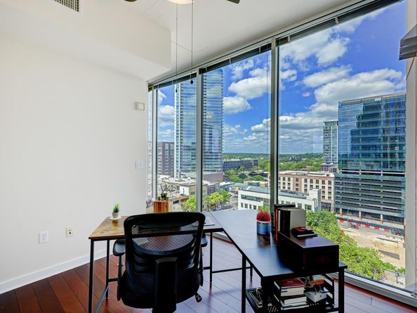 360 Nueces ST 1116, Austin TX 78701