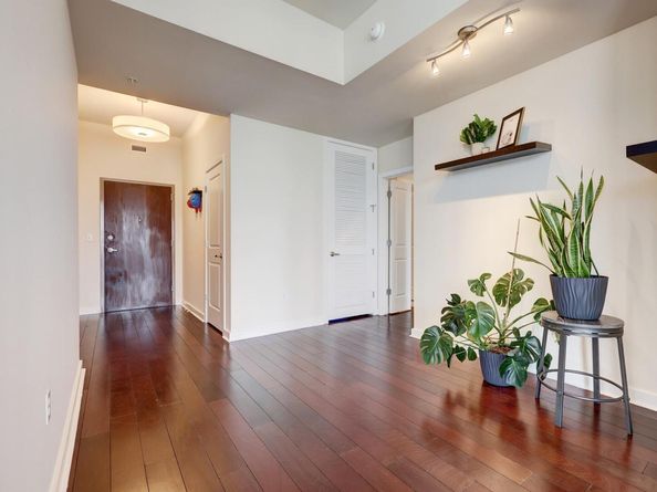 360 Nueces ST 1116, Austin TX 78701