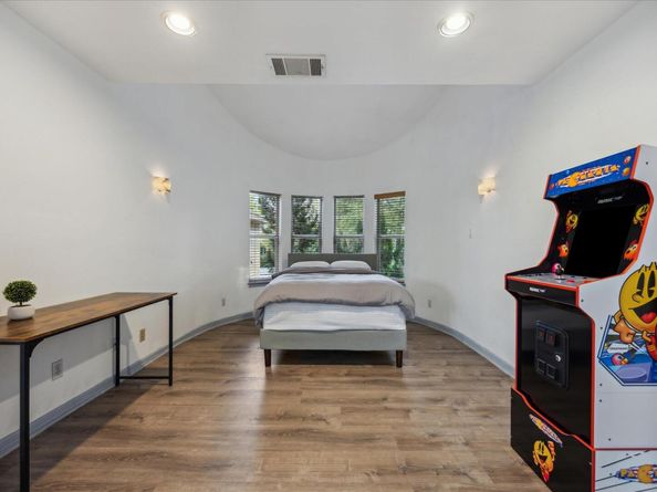 602 Jessie ST, Austin TX 78704