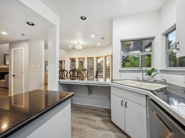 602 Jessie ST, Austin TX 78704