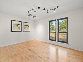 6803 Silvermine DR, Austin TX 78736