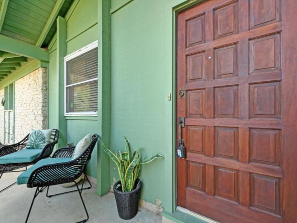 6803 Silvermine DR, Austin TX 78736
