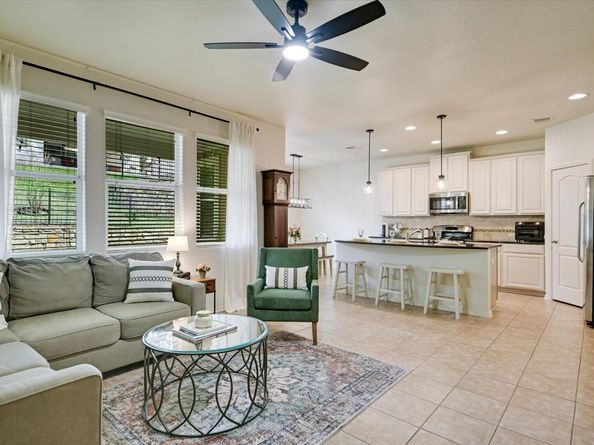 7212 Lookout Bluff TER D18, Austin TX 78735