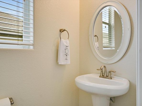 7212 Lookout Bluff TER D18, Austin TX 78735