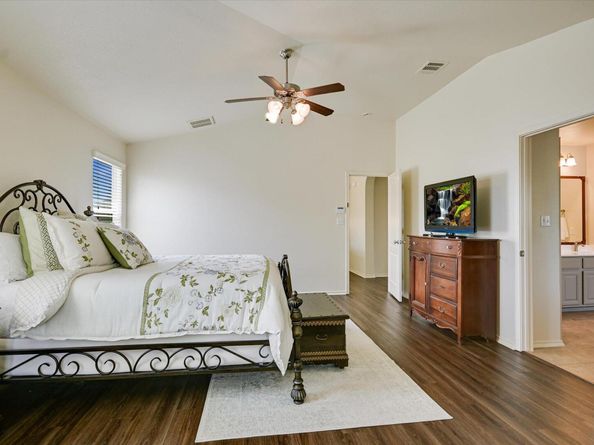 7212 Lookout Bluff TER D18, Austin TX 78735