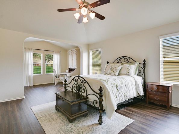 7212 Lookout Bluff TER D18, Austin TX 78735