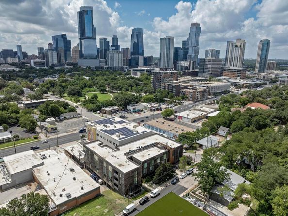 1010 W 10th ST 102, Austin TX 78703