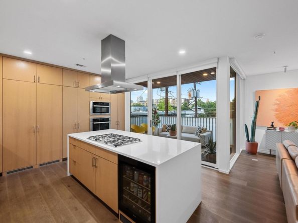1010 W 10th ST 102, Austin TX 78703