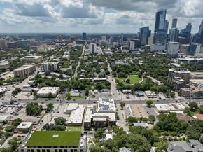 1010 W 10th ST 102, Austin TX 78703