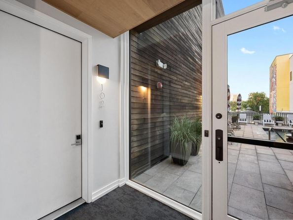 1010 W 10th ST 102, Austin TX 78703
