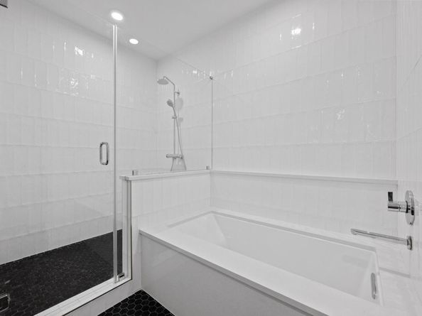 1010 W 10th ST 102, Austin TX 78703