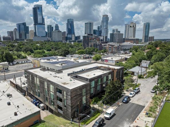 1010 W 10th ST 102, Austin TX 78703