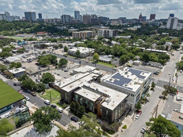 1010 W 10th ST 102, Austin TX 78703