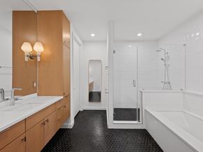 1010 W 10th ST 102, Austin TX 78703